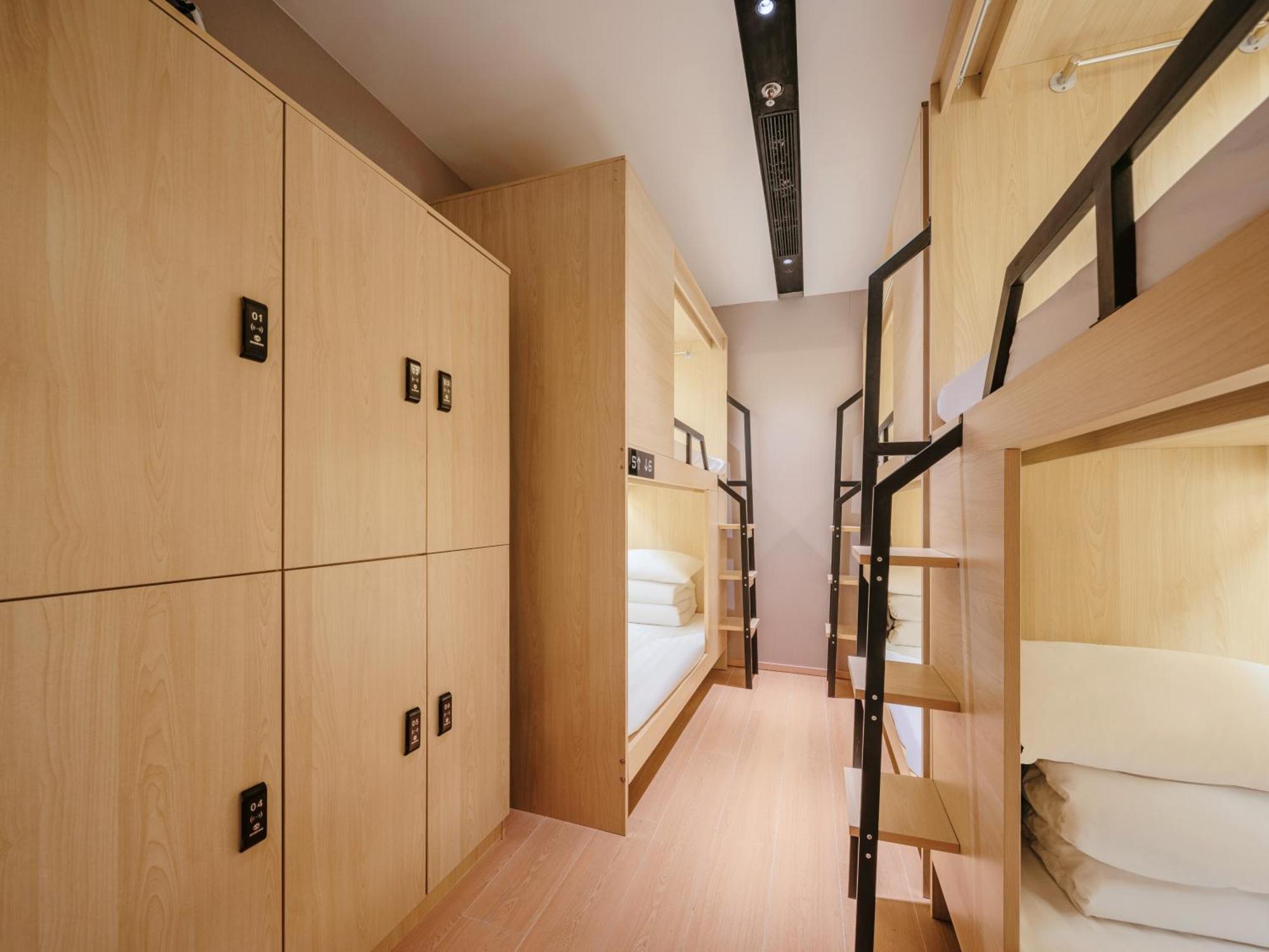 Denpa Inn-lao Ximen Metro Station Branch Shanghai